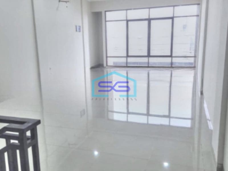 Dijual Ruko Luas Bangunan  900 m² Lokasi Bebas Banjir di Jakarta Timur