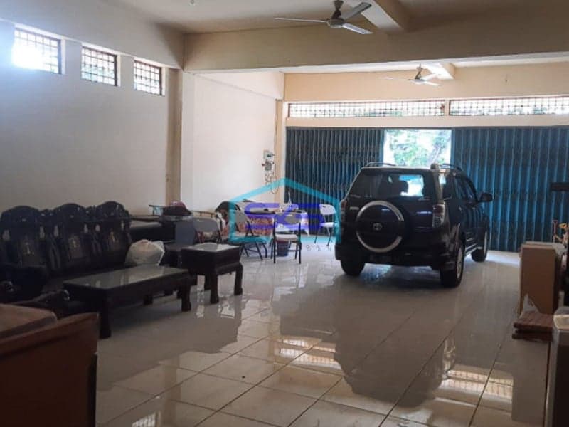 Disewakan 2 Unit Ruko Gandeng Tanah Luas di Jalan Bangau Palembang LT 1400m2