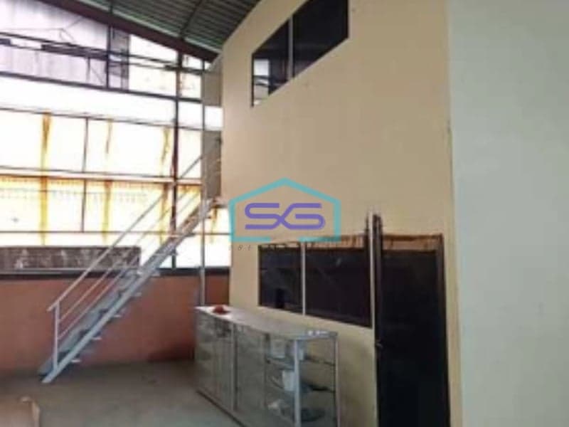 Disewakan Gudang Akses Strategis Akses Tol di Jababeka Bekasi LB 320m2 Siap Huni