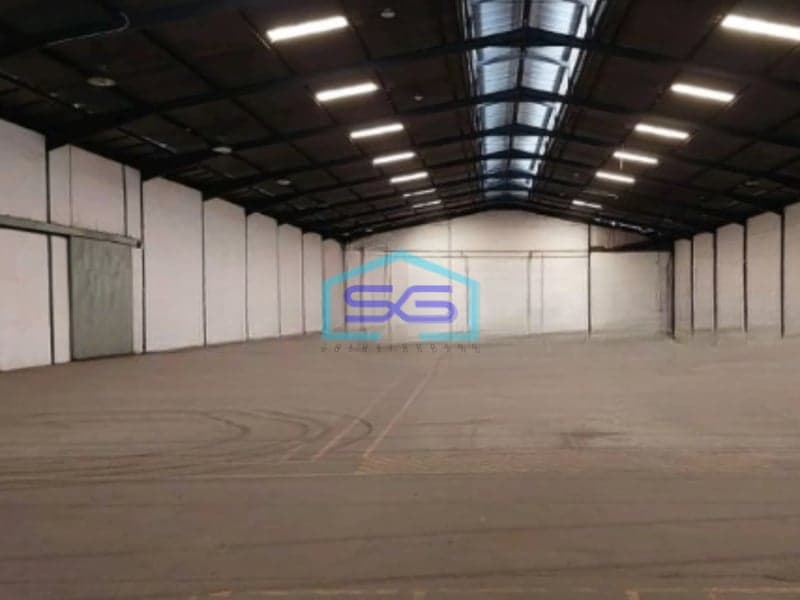 Disewakan Gudang Ada Loading Dock Luas Bangunan  4896 m² Lokasi Bebas Banjir di Sidoarjo