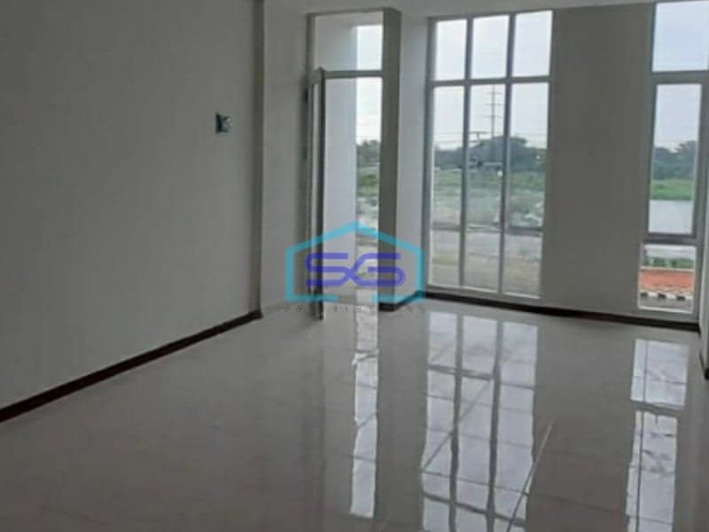 Disewakan Ruko Luas Bangunan  204 m² Lokasi Semarang