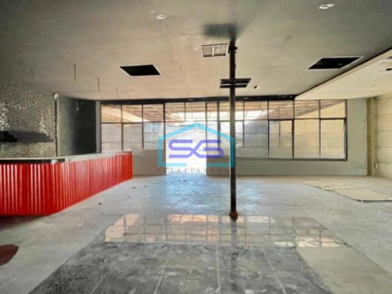 Disewakan Ruang Usaha Strategis Dekat Sriwedari Jalan Slamet Riyadi Solo LB 600m2