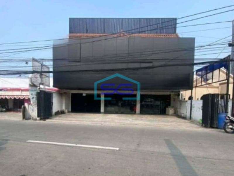 Disewakan Ruko Komersil Besar di Jalan Utama Di Kramat Jati jakarta Timur LB 600m2