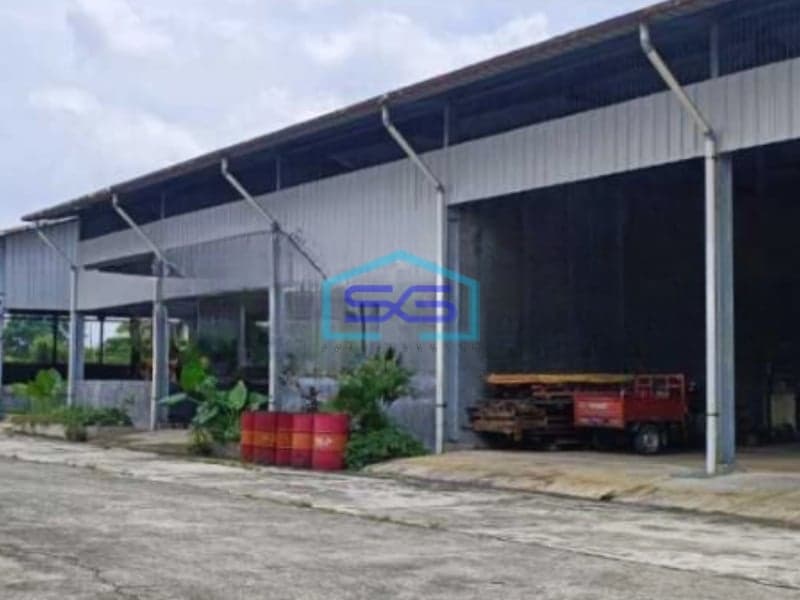 Dijual Pabrik Luas Bangunan  10000 m² Lokasi Bebas Banjir di Pasar Kemis Tangerang