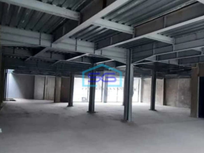 Disewakan Ruko Mainroad Braga Naripan Bandung Luas Bangunan 345 m²