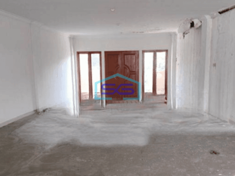 Disewakan Ruko Luas Bangunan 346 m² di Jalan Utama di Jelambar Jakarta Barat