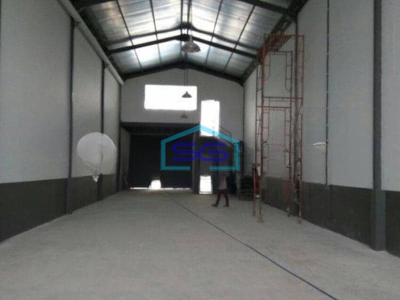 Dijual Gudang Siap Pakai Lokasi Strategis di Kopo Cilampeni Bandung LT 730m2