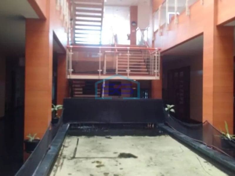 Disewakan kantor di Tangerang dekat pintu tol lippo karawaci luas 4000m