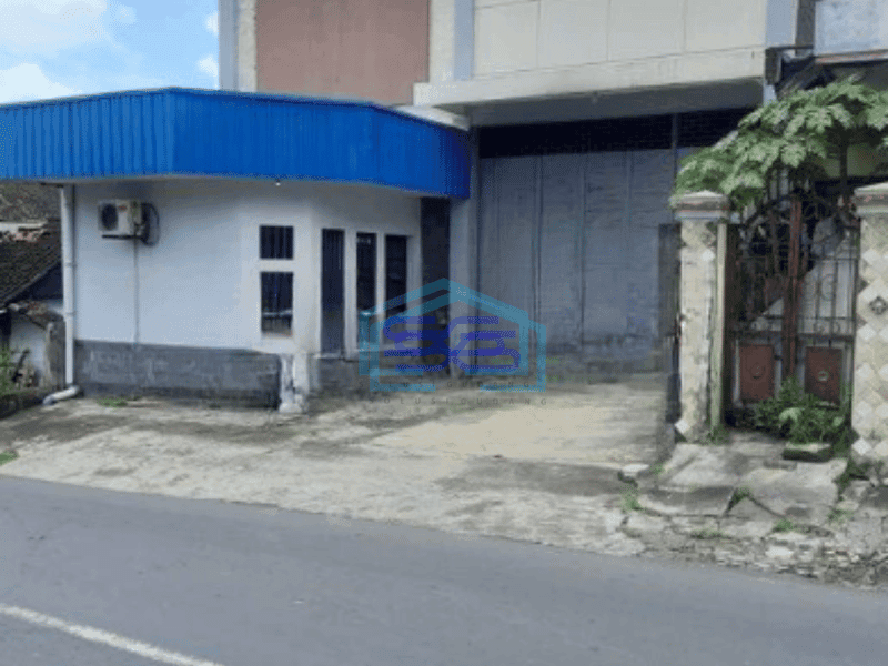 Disewakan Gudang Siap Pakai di Banjarsari Solo Luas Tanah 325 m² Akses Truk