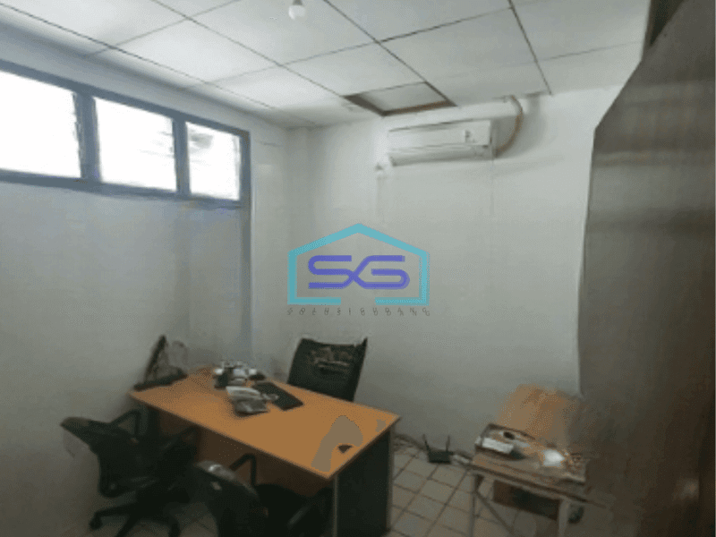 Dijual Ruko Luas Bangunan  220 m² di Tambora Jakarta Barat