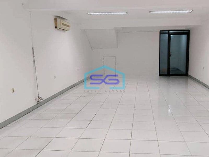 Disewakan Ruko 2 Lantai + Attic, di Sunter Jakarta Utara Rapih Siap Pakai LB 180m2