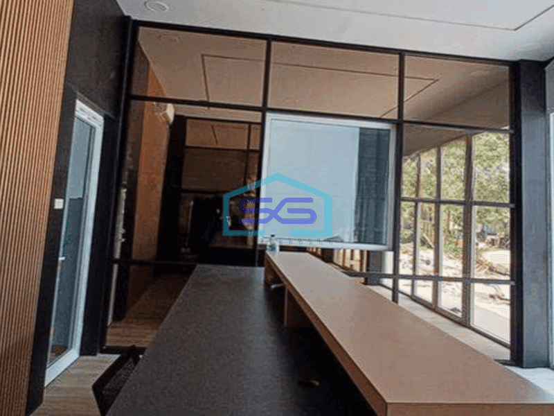 Disewakan gudang + kantor bagus siap pakai di Kalideres