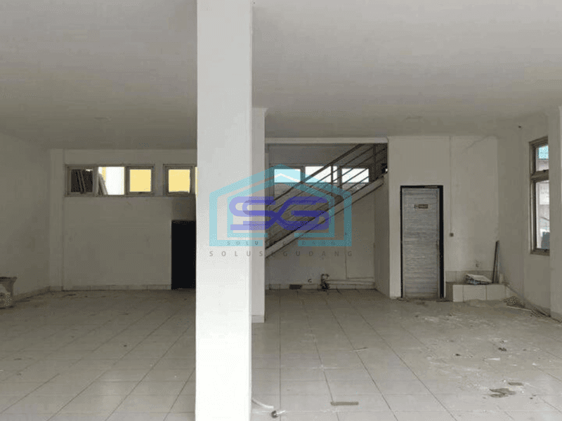 Disewa Ruko Main Road Hook di Tubagus Ismail Kota Bandung