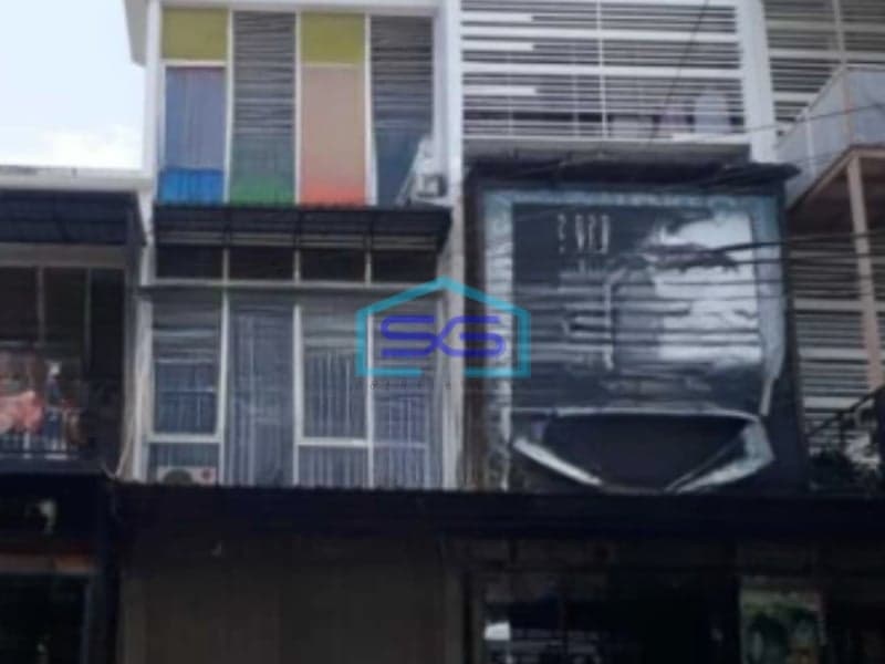 Dijual Ruko 3 Lantai Luas Bangunan  180 m² Lokasi Strategis di Dinoyo Malang