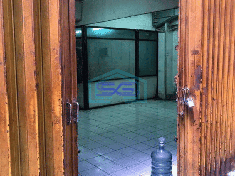 Ruko Disewa Ada Lift barang di Cideng Jakarta Pusat