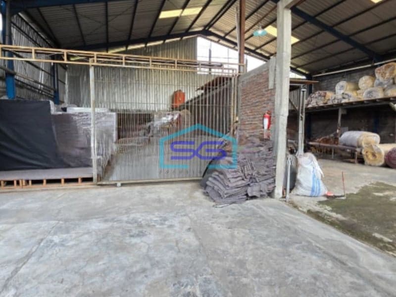 Dijual Gudang Luas Tanah 1529 m² Lokasi Strategis di Semarang