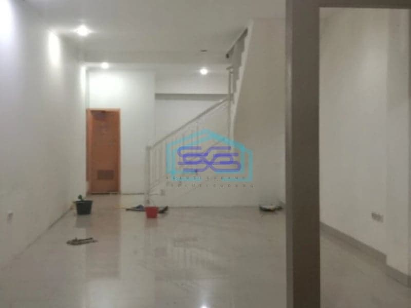 Disewakan Ruko 2 Lantai Luas Bangunan 210 m²  di Bandung