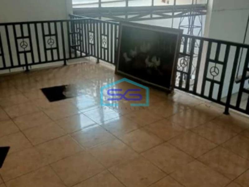 Disewakan Ruang Usaha Ex Showroom di Pinggir Jalan Sultan Agung Bekasi LB 500m2