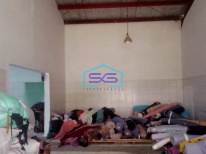 Di jual gudang garmen di cigondewah hilir Cigondewah, Bandung Luas Bangunan  1026 m²