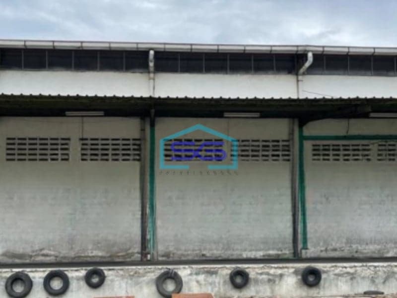 Disewakan Gudang Ada Laoading Dock Luas Bangunan  2100 m² Lokasi Semarang Barat