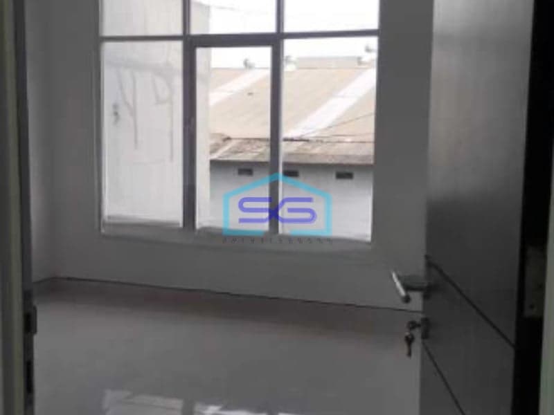 Disewakan Gudang Luas Tanah 850 m2 Lokasi di Alam Sutera Tangerang