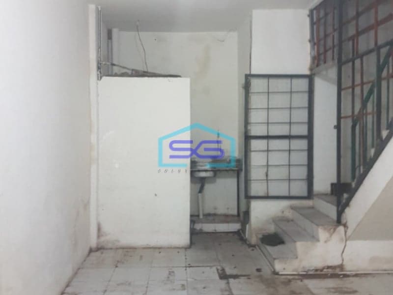 Dijual Ruko Tempat Strategis di Angke Jakarta Barat LB 333m2