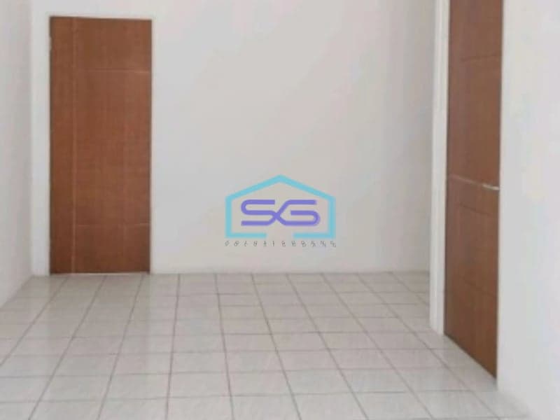 Dijual Gudang Akses Container Luas Tanah  396 m² Lokasi Bebas Banjir di Gresik