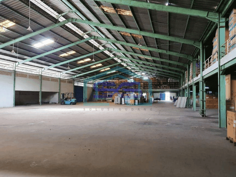 Dijual Gudang Strategis Masuk Container 40 ft di Pondok Ungu