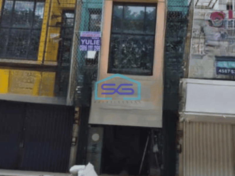 Disewakan Ruko Luas Bangunan  297 m² 3 Lantai di Kelapa Gading Jakarta Utara