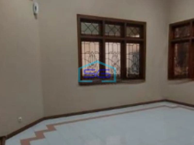 Disewakan Ruko Bangunan 2 Lantai Siap Pakai Tengah Kota Semarang Sangat Cocok Untuk Usaha LB 440m2