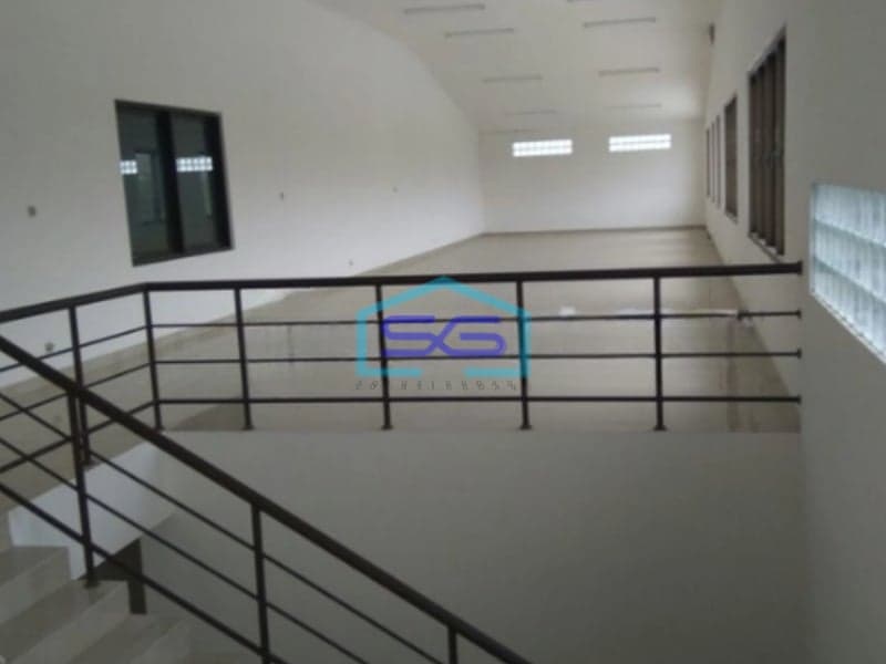 Dijual Gudang Baru Sangat Siap Pakai di Cibolerang Kopo Bandung LT 2000m2