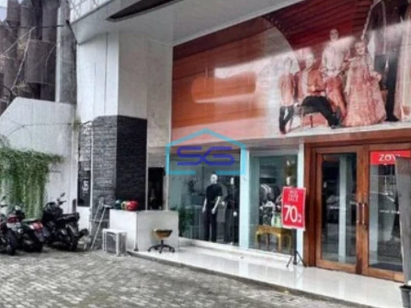 Disewakan Ruang Usaha Komersial di Jalan Utama di Kebayoran Baru Jakarta Selatan Luas Bangunan  434 m²