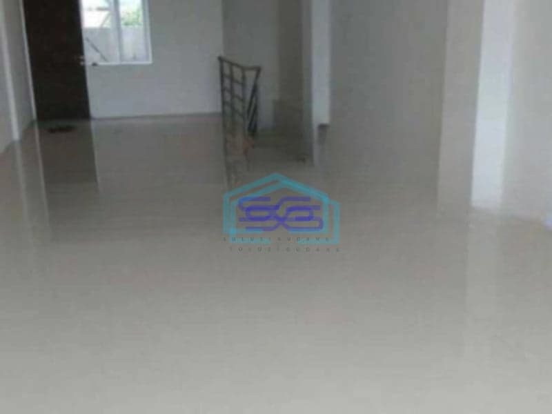 Disewakan Ruko 3 Lantai Luas Tanah 140 m² Lokasi Strategis di Sukajadi Bandung