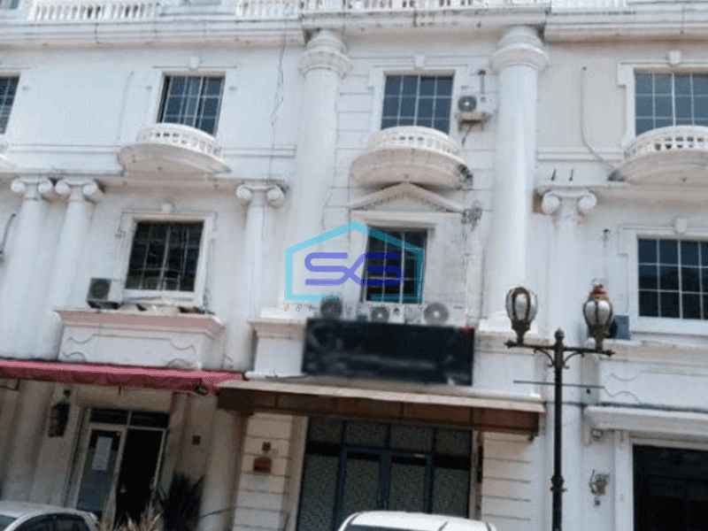 Disewakan Ruko Pik 1 Jakarta Utara LB 225m2 Semi Furnish Siap Pakai