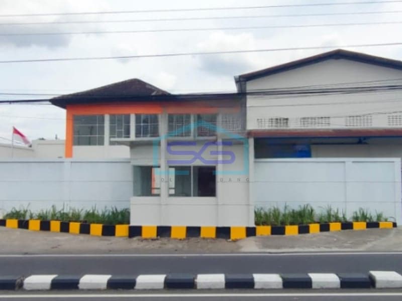 Warehouse for Sale on Ring Road Timur Maguwoharjo, Depok, Sleman Land Area 1,965 m2