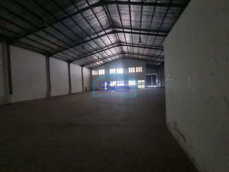 Disewakan Gudang OFFICENYA BESAR di Delta Silicon 3 Cikarang, dkt Jababeka 8