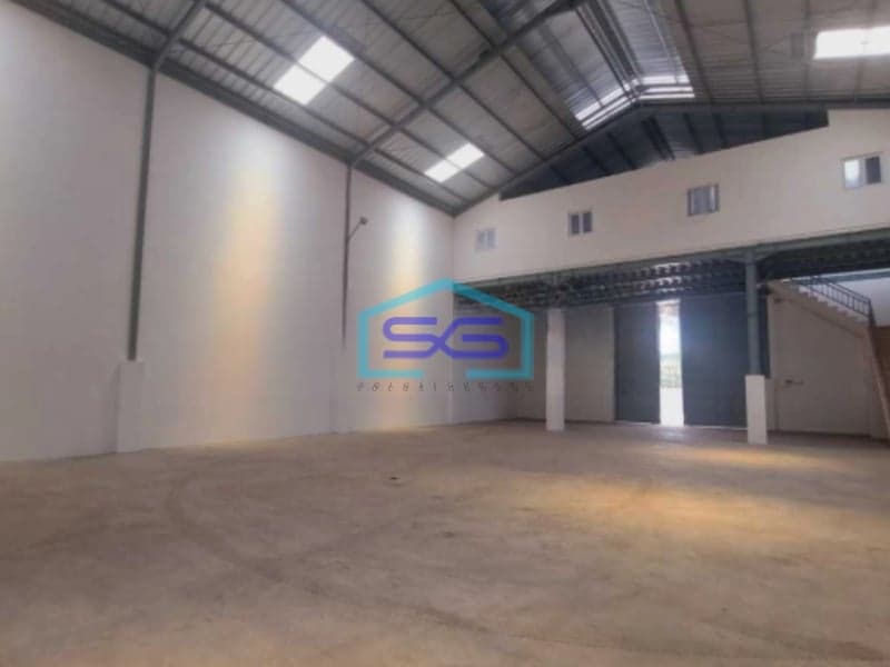 Disewakan Gudang di Jalan Peternakan Cengkareng Jakarta Barat Luas Bangunan 450m2