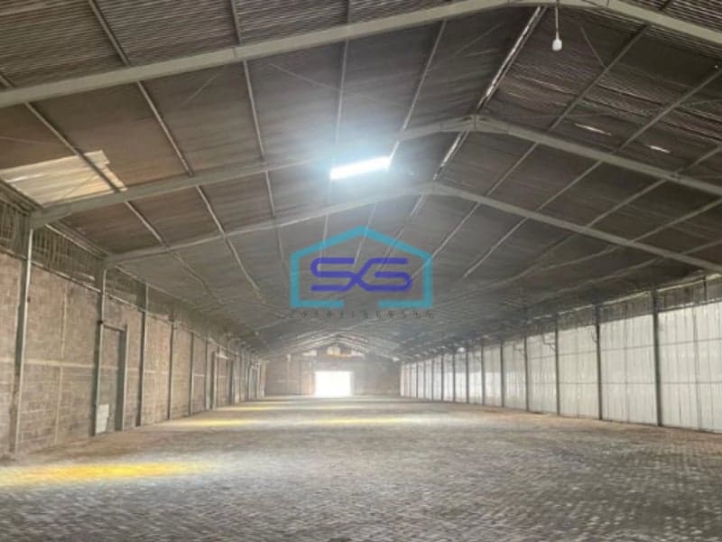 Disewakan Gudang Luas Bangunan  10000 m² Lokasi Margomulyo Surabaya