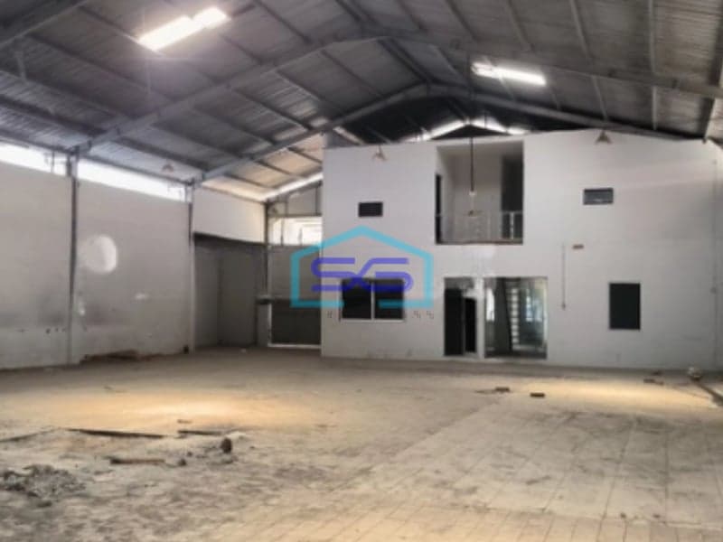 Disewakan Gudang Cipondoh Kavling Dpr Tangerang LB 800m2