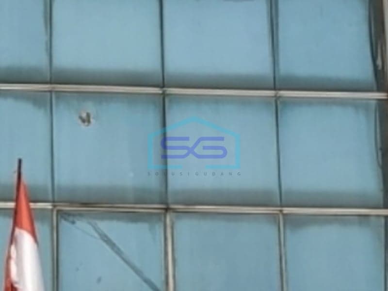 For Sale: Commercial Shophouse, Building Area 342 sqm, East Jakarta Location