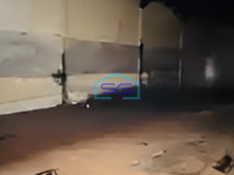 Disewakan Ruang Usaha 3 Lantai Nol Jalan Raya Hr Muhammad Surabaya Pusat Luas Bangunan  2400 m²