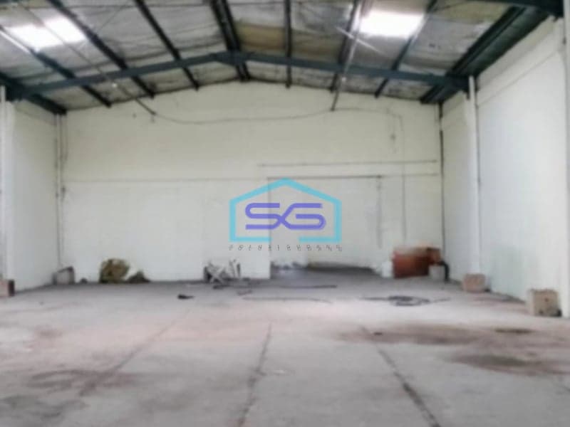 Dijual Gudang Luas Tanah 900 m² Lokasi di Jababeka Bekasi