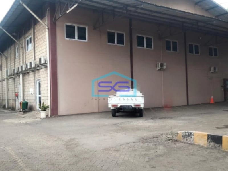 Dijual Gudang Akses Container Jalan Raya Narogong Bekasi Luas Tanah 4200m2