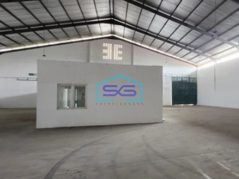 Disewakan Gudang Bagus Bersih Terawat Luas Tanah 2400m2 di Kawasan Industri Candi Semarang