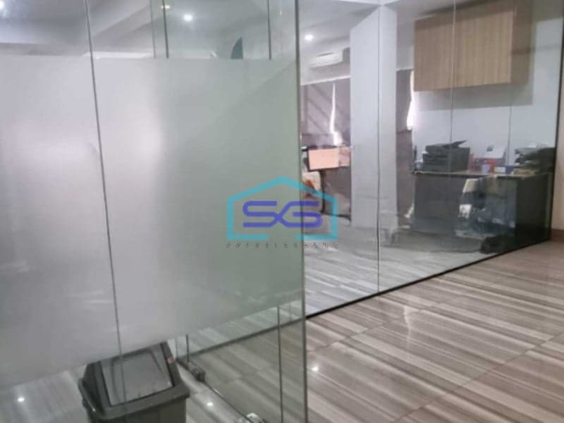 Disewakan Ruko Luas Tanah  300 m² Lokasi Pluit Jakarta Utara