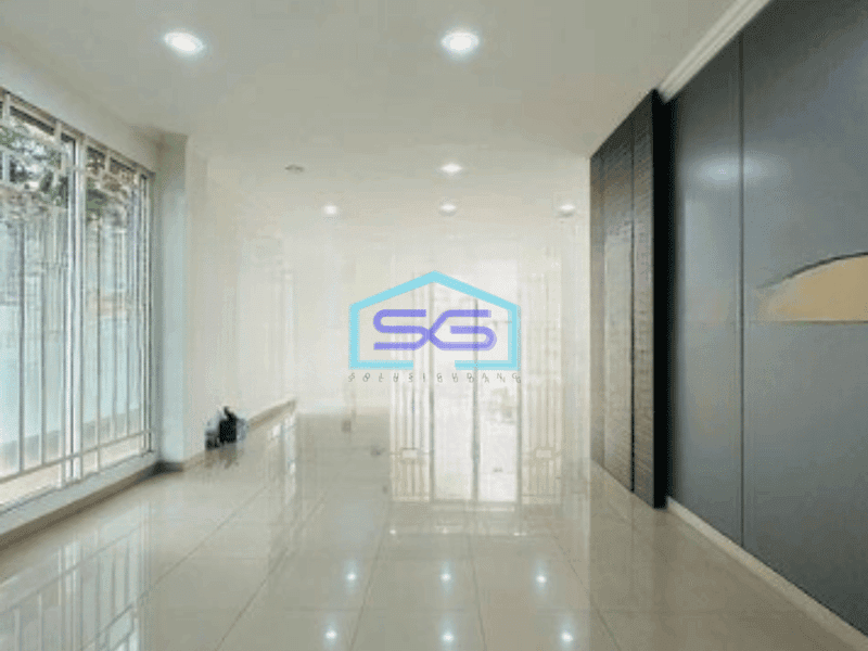 Disewakan Ruko Luas Bangunan  360 m² di Green Lake City Jakarta Barat