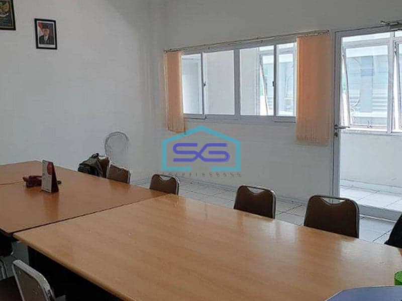 Disewakan Ruko HOOK, 4,5 Lantai DI PIK Jakarta Utara Luas Bangunan 300m2