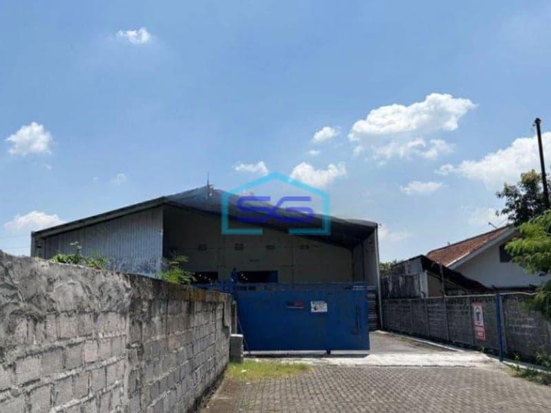Disewakan Gudang Murah Akses Kontainer Dan Tepi Jalan Area Gamping Sleman Dalam Area Pergudangan  LT 2204m2