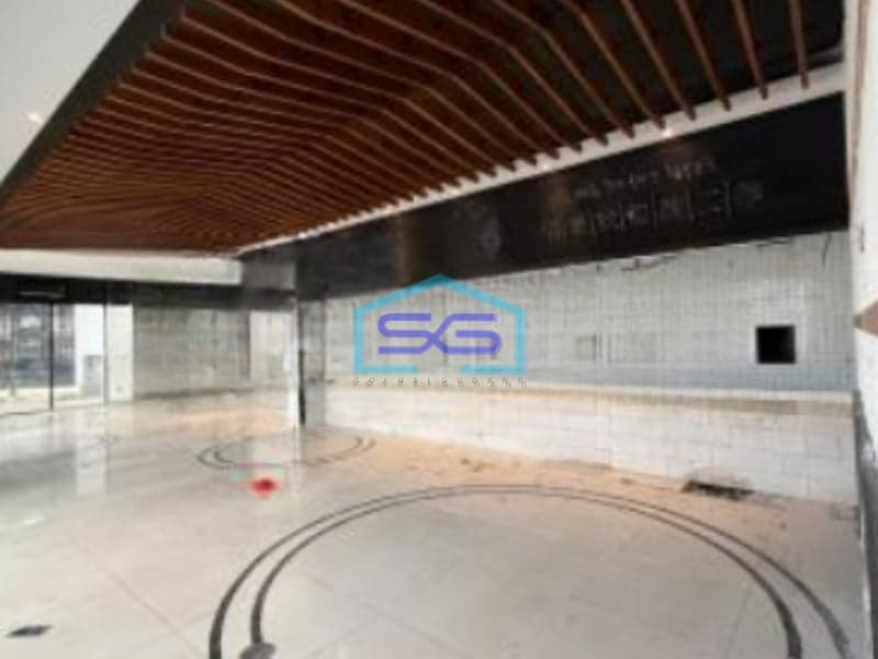 Disewakan Ruko Ada Lift Luas Tanah  240 m² Lokasi di Jakarta Utara