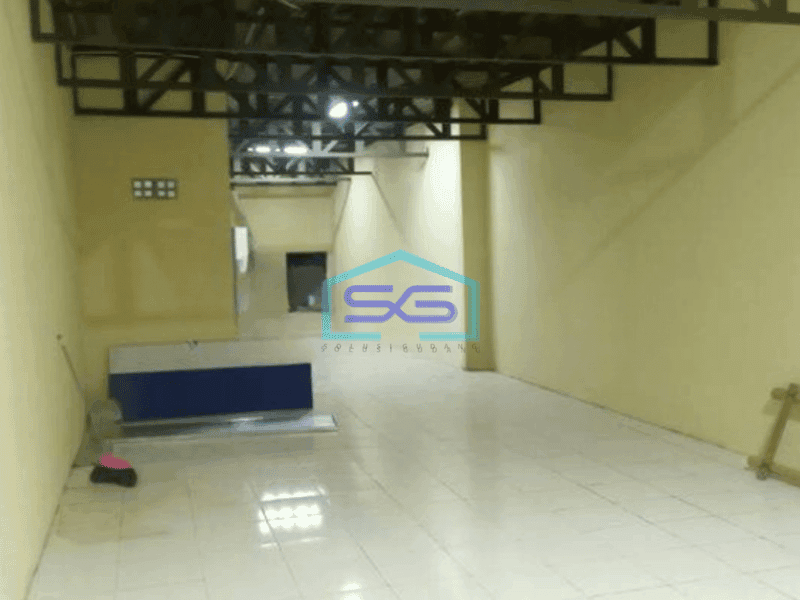 Disewakan Cepat Gudang 2 Lantai Luas 200 m² Akses Jalan Muat Truk di Pademangan Jakarta Utara